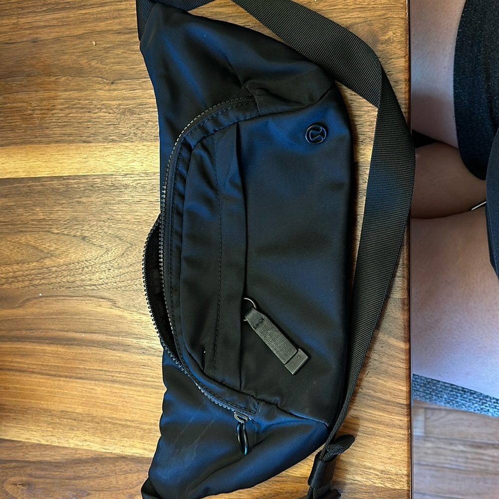 Lululemon belt bag